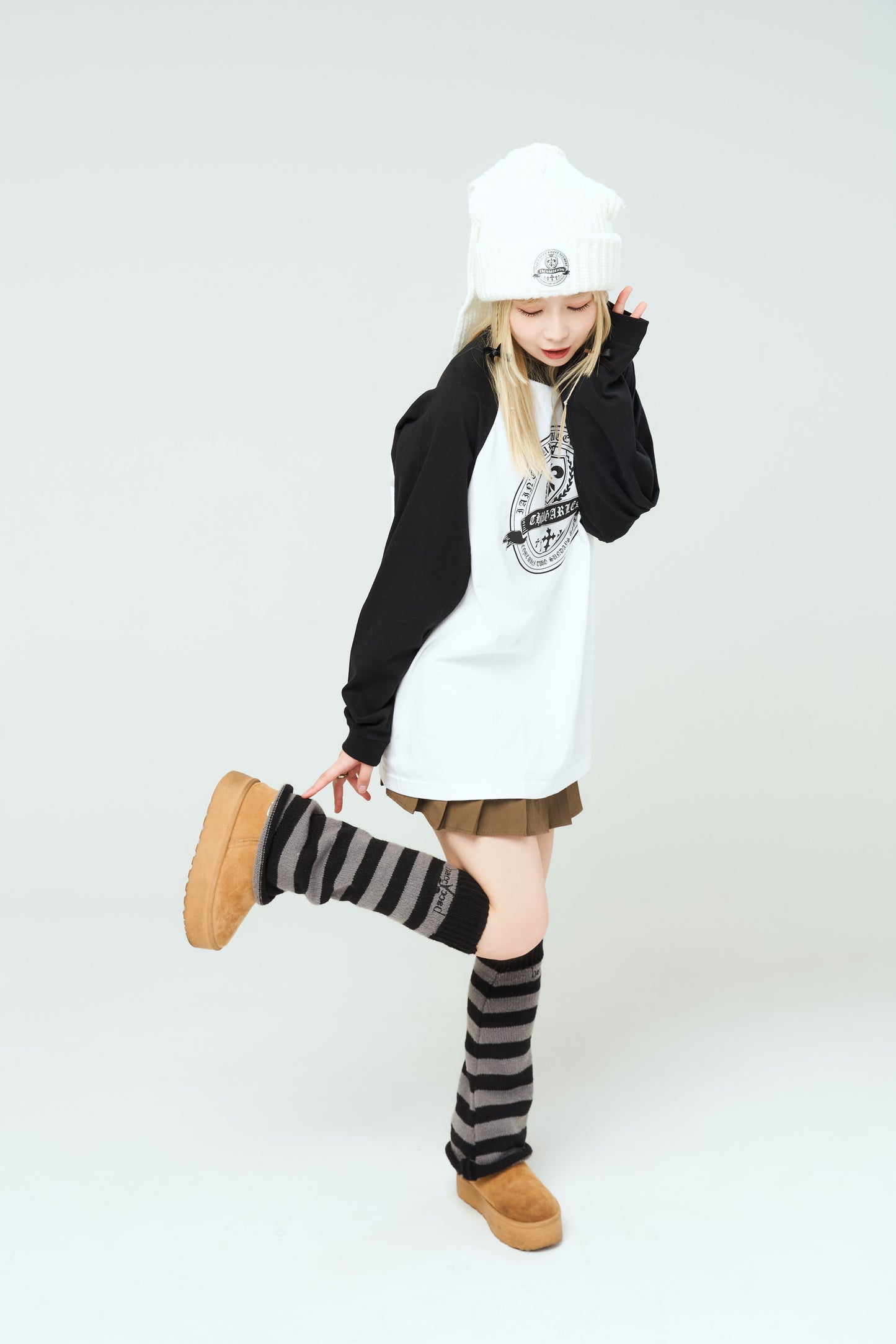 suga/es "baccy baccy"レッグウォーマー