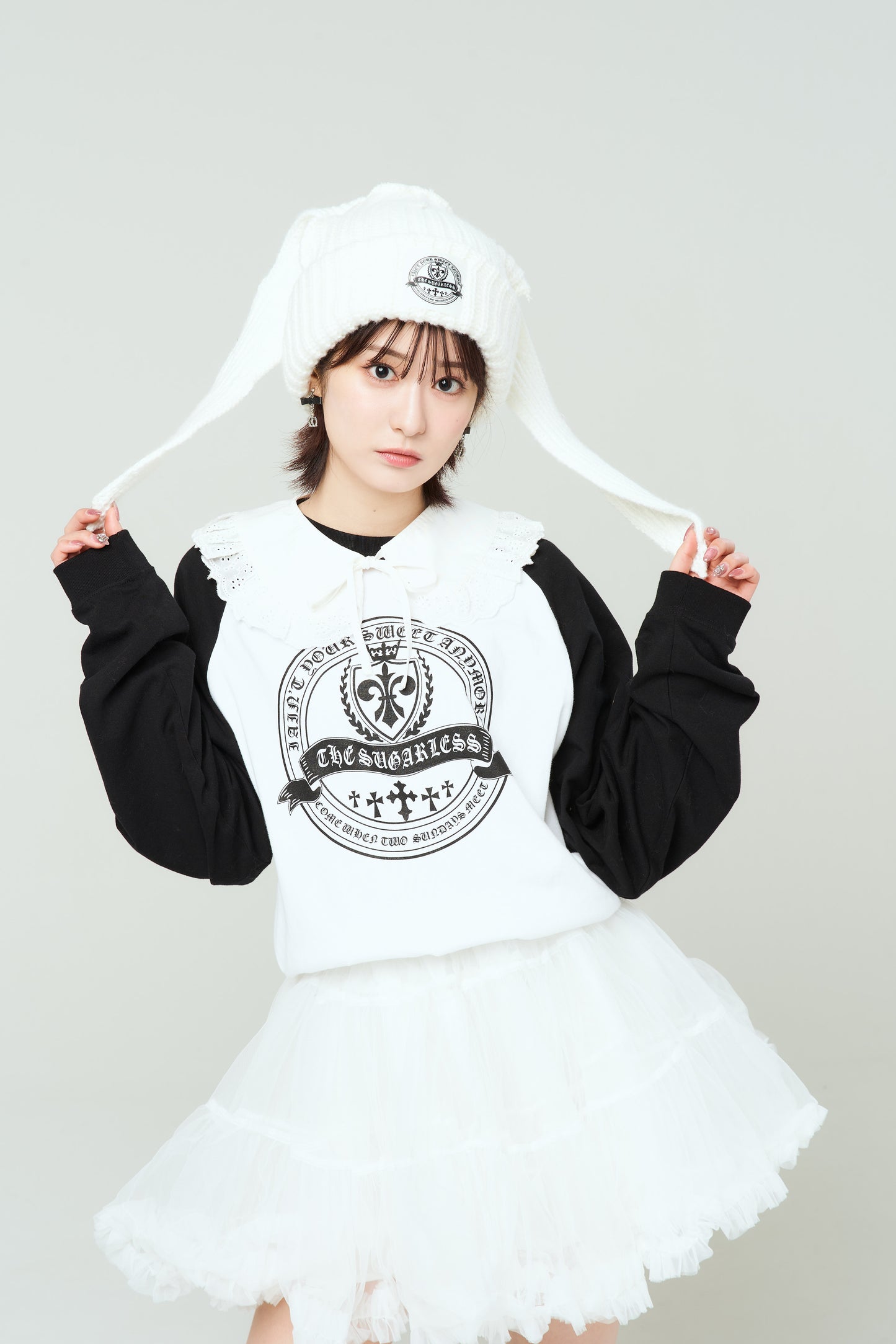 suga/es "baccy baccy"うさ耳ニットキャップ